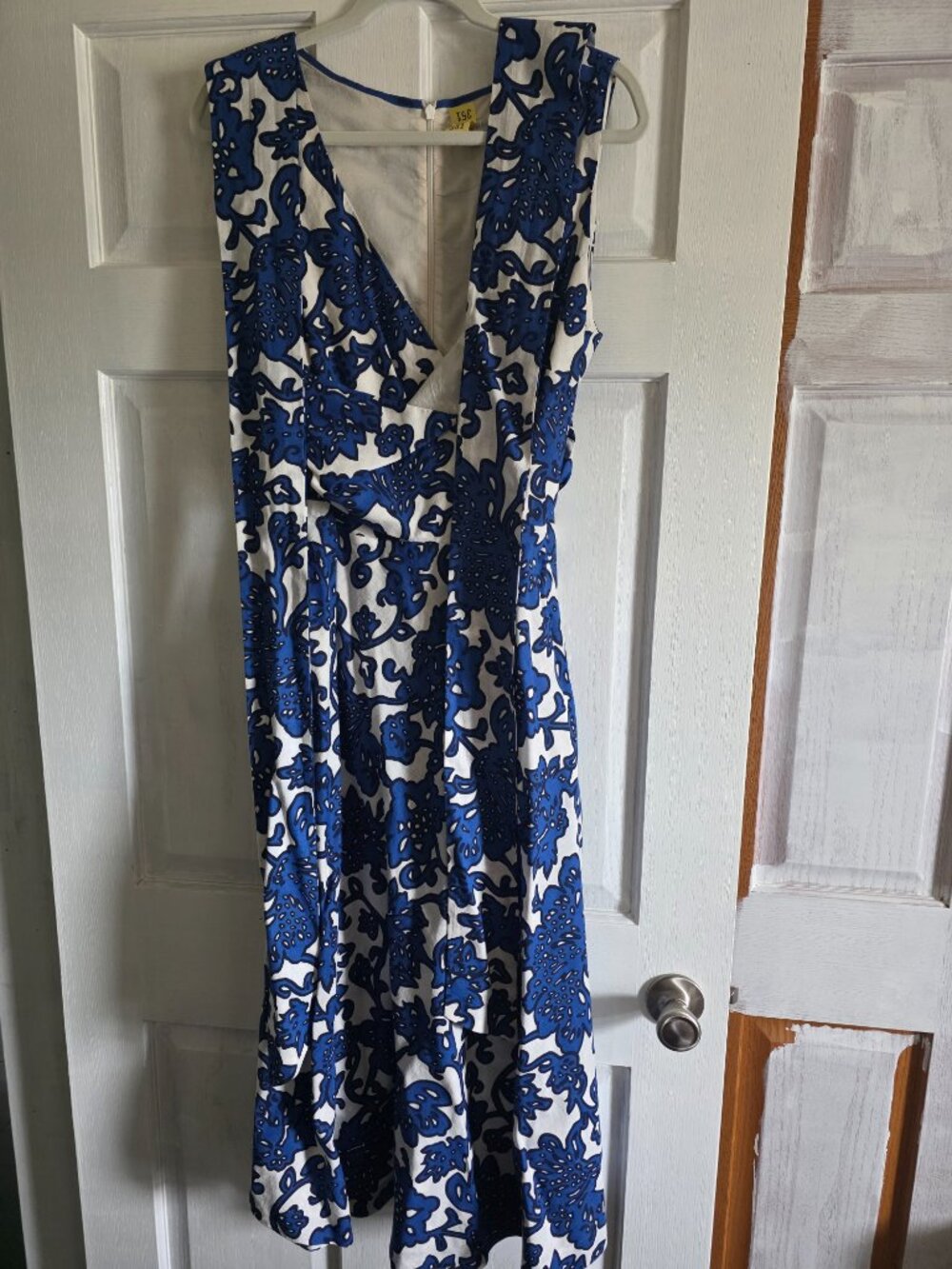 Boden linen blend wrap style dress in white/blue coral-like pattern, US size 14 - Picture 2 of 5